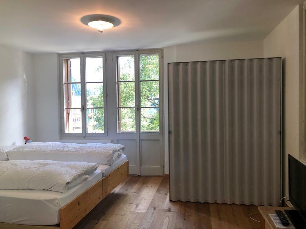Hotel Krone Budget Lenk Ngoại thất bức ảnh
